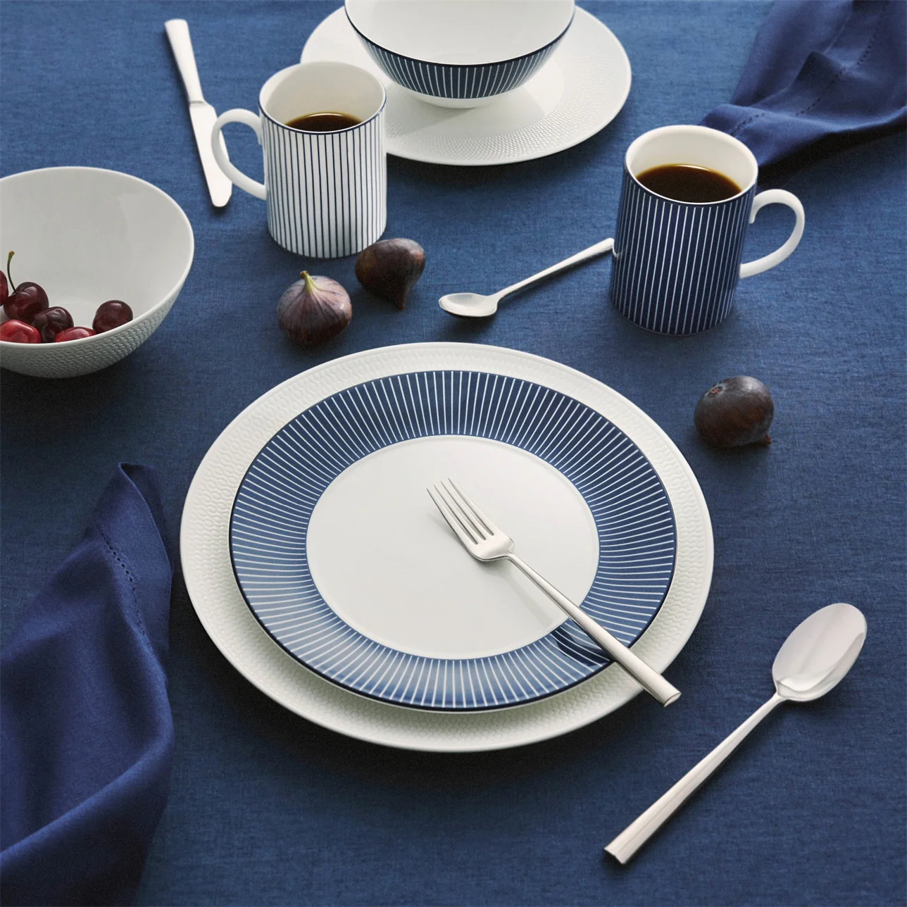 Wedgwood Gio Pinstripe Cereal Bowl Blue - Image 2