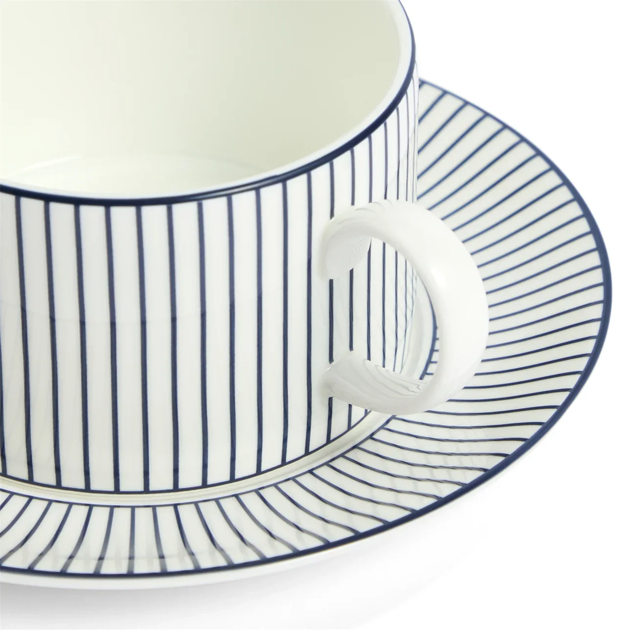 Wedgwood Gio Pinstripe Teacup & Saucer White - Image 2
