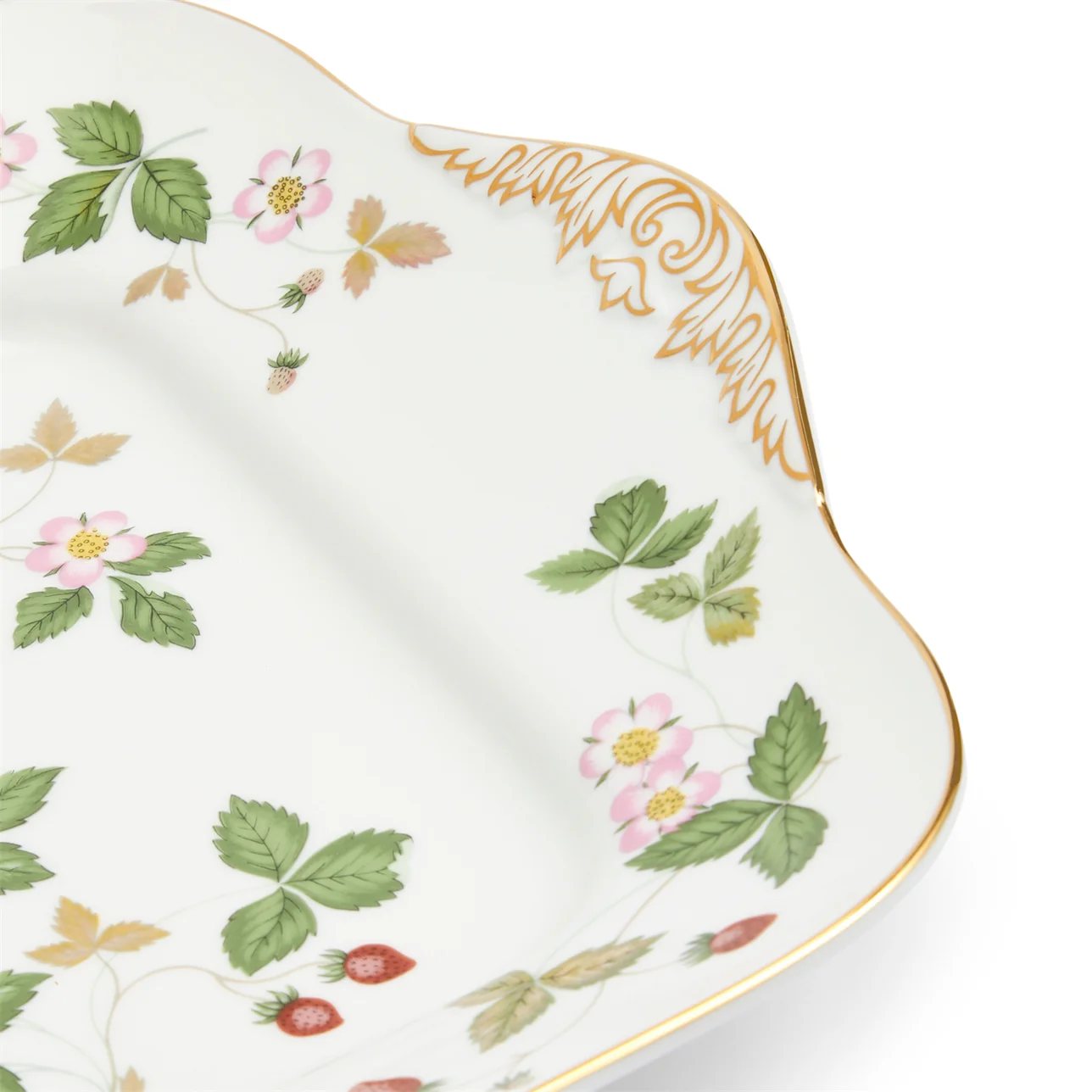 Wedgwood Wild Strawberry Bread and Butter Plate 27cm - Image 3
