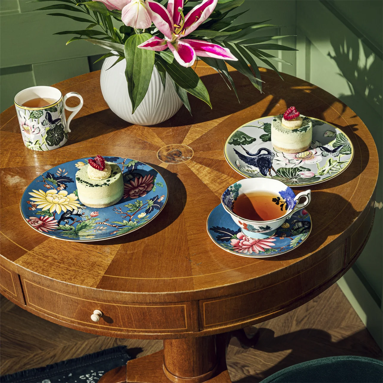 Wedgwood Wonderlust Waterlily Mug - Image 2